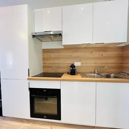 Loti Apartment *