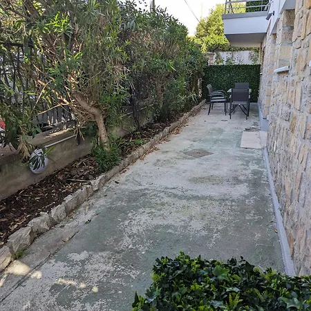 Апартаменти Loti Антіб