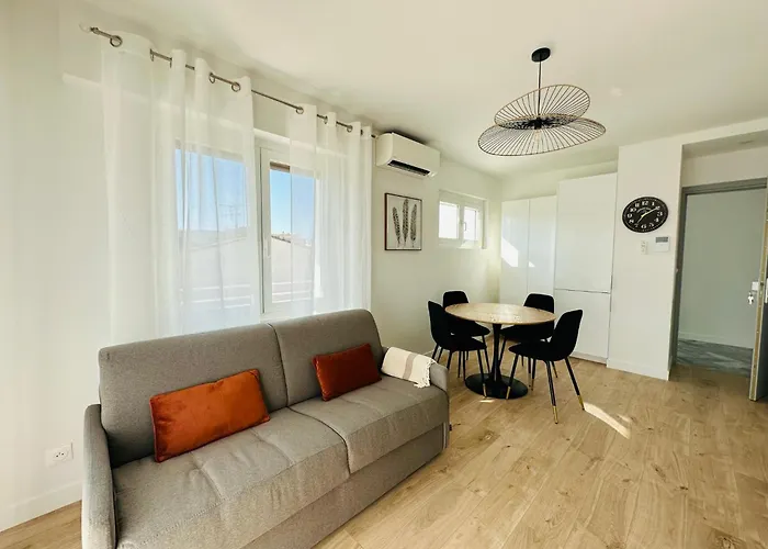 Loti Апартаменти Антіб